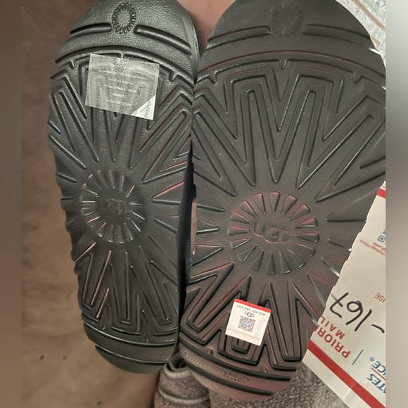 NWT Ugg Womens Platform Slides Size 8 - Picture 4 of 6